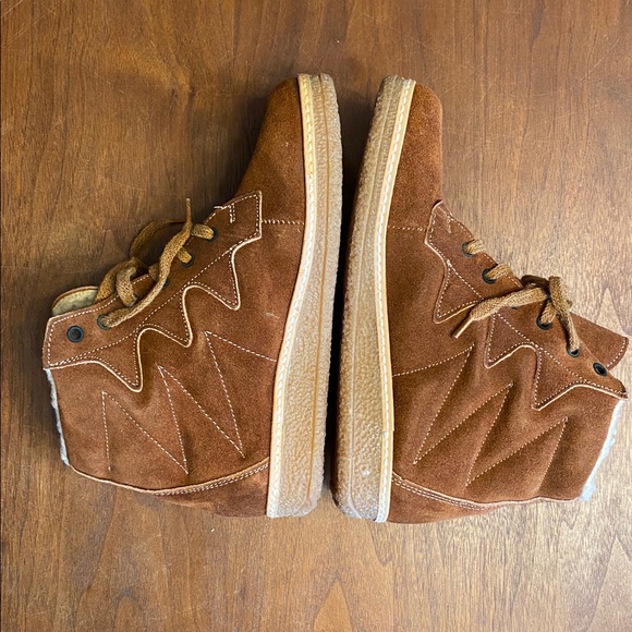 Vintage 70s Suede Sherpa Lined Lace-up Boots - Picture 2 of 7